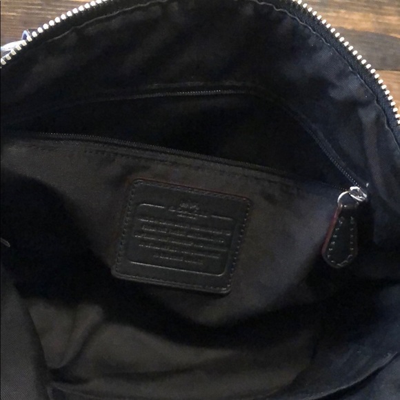 Signature Canvas Black Coach Purse - Picture 9 of 12